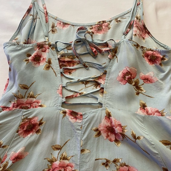 Women’s/Junior’s Forever 21 Floral Mini Dress, Size S. - Picture 4 of 7